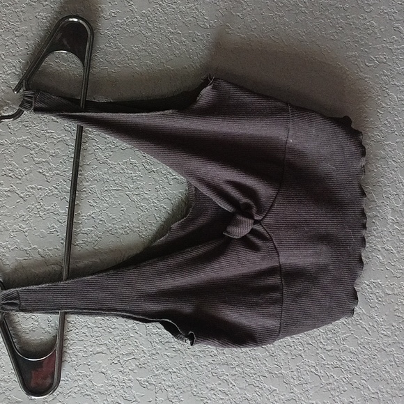 Women's Two piece - Picture 2 of 5